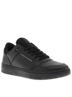 Sneakers en cuir noires à lacets avec semelle à talon plat embossé