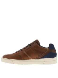 Sneakers en cuir patiné marron à semelle vulcanisée et lacets plats