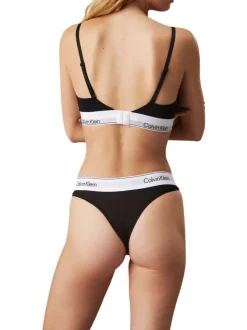 Soutien-Gorge noir uni avec nom de la marque sur le bas en noir