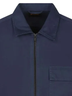 Surchemise en coton bleu uni avec une coupe oversize et un col à revers