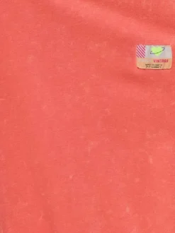 Sweat rouge uni droit à col rond avec des manches longues d'aspect délavé