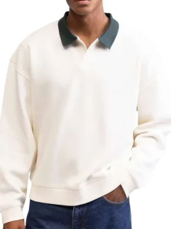 Sweat écru maille en piquée avec une coupe ample et un col polo