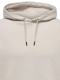 Sweat écru uni coupe droite avec un col à capuche et une poche kangourou