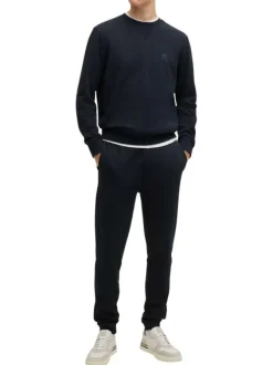 Sweat en coton marine uni avec une coupe regular fit et un patch à la poitrine