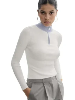 Sweat zippé beige et ciel avec une coupe droite et un col camionneur