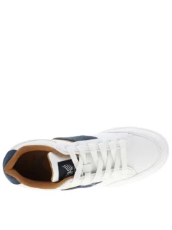 Tennis blanches avec des détails bleus denim à semelle plate et à lacets plats