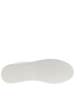 Tennis blanches à talon plat avec des lacets et logo embossé