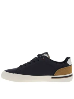 Tennis bleu marine avec un talon plat et des lacets tressés