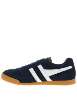 Tennis bleu marine en cuir avec un talon plat et des lacets