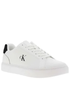 Tennis en cuir blanches à talon plat avec des lacets et logo noir