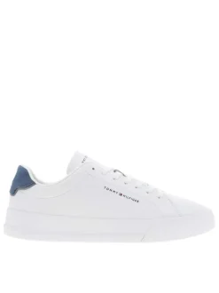 Tennis en cuir blanches à talon plat avec marque gravée et des lacets plats