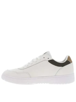 Tennis en cuir écrues plates et à lacets plats blancs avec trous d'aération