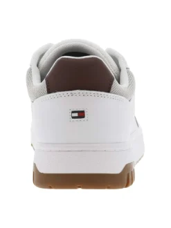 Tennis en cuir gris à talon plat et à lacets plats avec trous d'aération