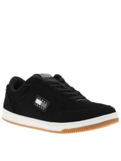 Tennis en cuir noires avec semelle à talon plat et lacets contrastés