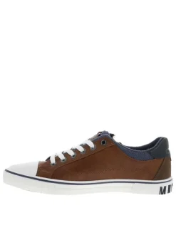 Tennis marron à semelle plate avec des lacets et un zip latéral