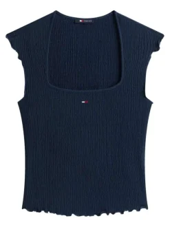 Top marine uni en maille gaufrée avec une coupe moulante et un col carré