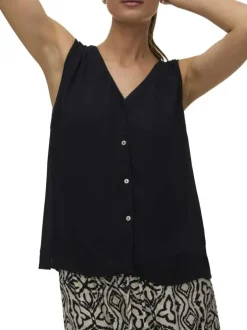 Top noir uni avec une coupe droite et une fermeture boutonnée