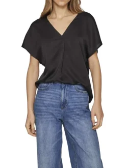 Top noir uni satiné avec une coupe droite un col v et des manches courtes