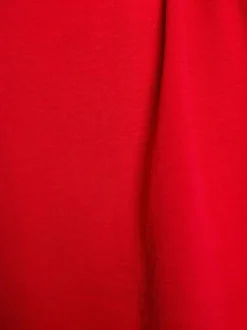 Top rouge chic uni pourvu d’une coupe droite et d’un col croisé