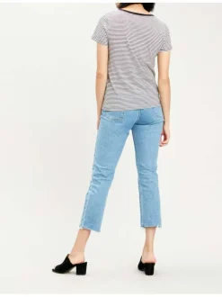 T-shirt blanc en coton rayé avec une coupe droite et un col v en noir