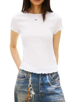 T-shirt blanc uni avec une coupe moulante et des manches courtes