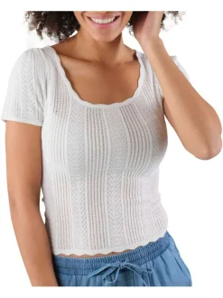 T-shirt blanc uni avec une coupe près du corps et un col rond