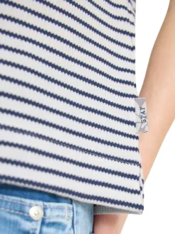 T-shirt bleu à rayures pourvu de manches courtes et d'une coupe droite