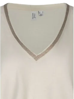 T-shirt écru uni avec une coupe droite et des manches courtes