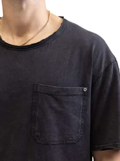 T-shirt en coton anthracite légèrement délavé avec un col rond