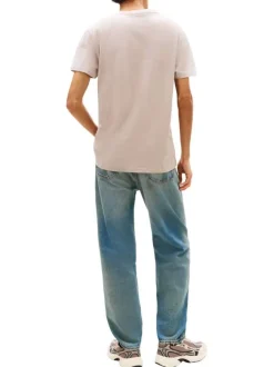 T-shirt en coton beige imprimé avec une coupe droite et un col rond