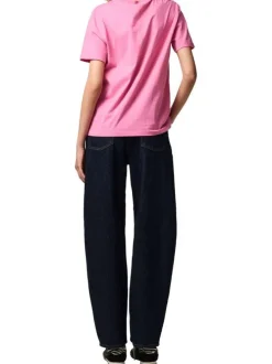 T-shirt en coton biologique fuchsia uni avec une coupe droite