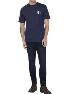 T-shirt en coton biologique marine à imprimé avec une coupe droite