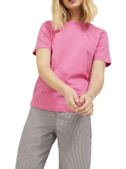 T-shirt en coton biologique rose uni avec un col rond et le nom de la marque