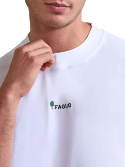 T-shirt en coton blanc uni avec une coupe oversize et un col rond