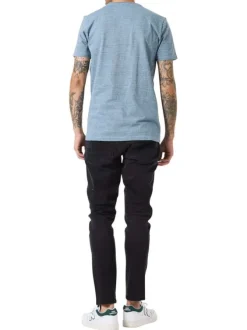 T-shirt en coton bleu chiné avec un col rond et une poche à la poitrine