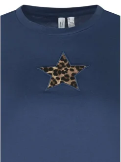 T-shirt en coton bleu à imprimé avec une coupe droite et un col rond