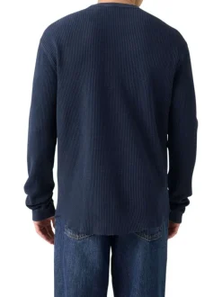 T-shirt en coton bleu marine en maille gaufrée avec un col rond