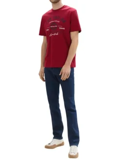T-shirt en coton bordeaux imprimé avec une coupe droite et un col rond