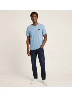 T-shirt en coton ciel uni avec une coupe droite et un col rond