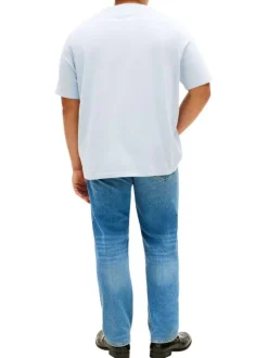 T-shirt en coton ciel uni avec une coupe droite et un col rond