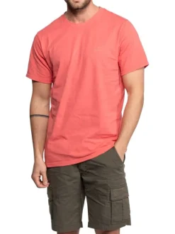 T-shirt en coton corail uni à col rond avec une petite écriture ton sur ton