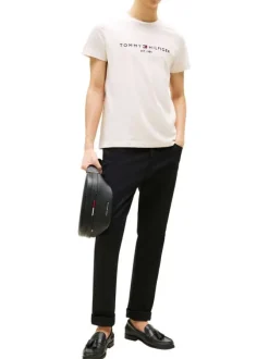 T-shirt en coton écru à coupe droite pourvu du nom de la marque brodé