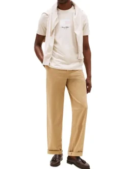 T-shirt en coton écru fantaisie avec un col rond et des manches courtes
