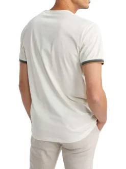T-shirt en coton ecru uni pourvu de manches courtes et d'un col rond