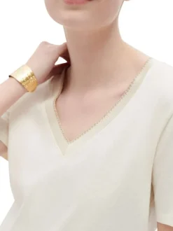T-shirt en coton et lin mélangé beige à coupe droite pourvu d'un col v