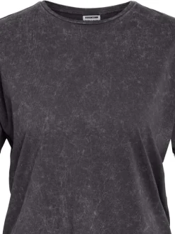 T-shirt en coton gris délavé à coupe droite avec col rond et manches courtes
