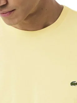 T-shirt en coton jaune à coupe droite pourvu d'un col rond côtelé