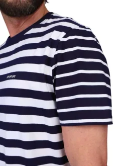 T-shirt en coton marine à rayures avec une coupe droite et un col rond