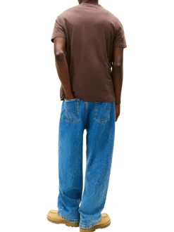 T-shirt en coton marron uni avec une coupe droite et un col rond