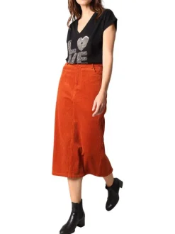 T-shirt en coton noir avec un motif fantaisie en perles et un col v